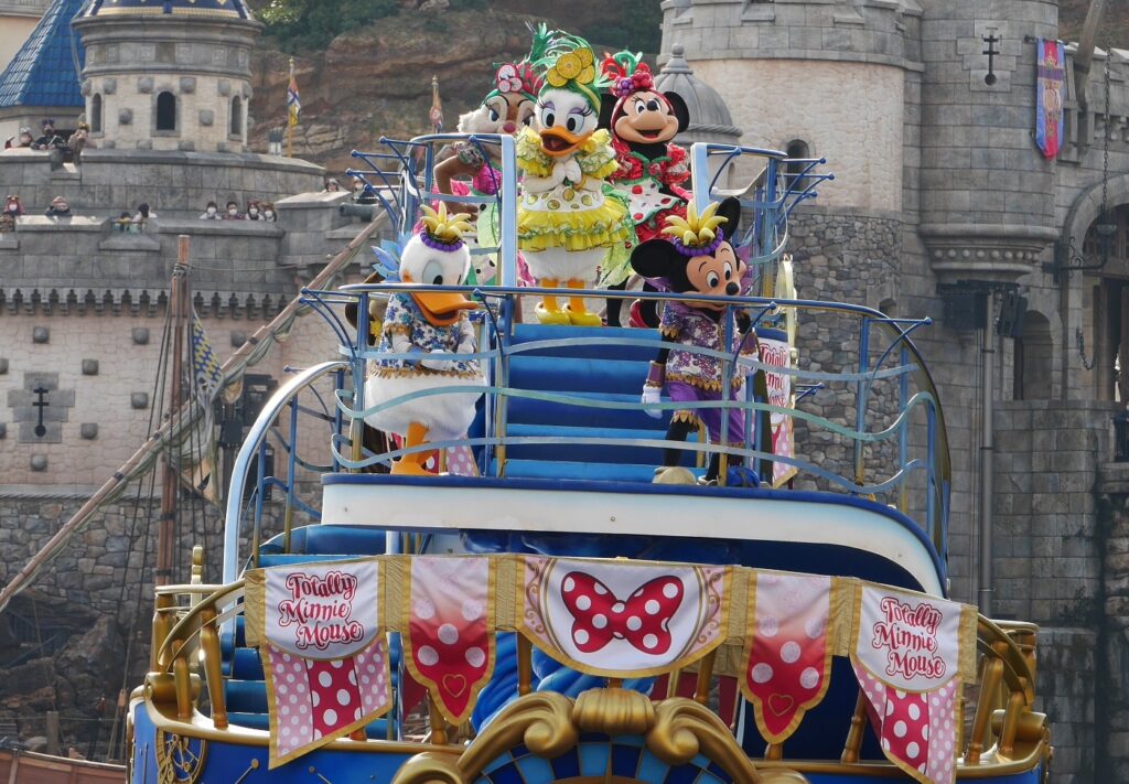 春のディズニーシー 入園者数の緩和で混み始めた 入園時間指定パスポート 10時30分から で楽しめること 旅とアロマ