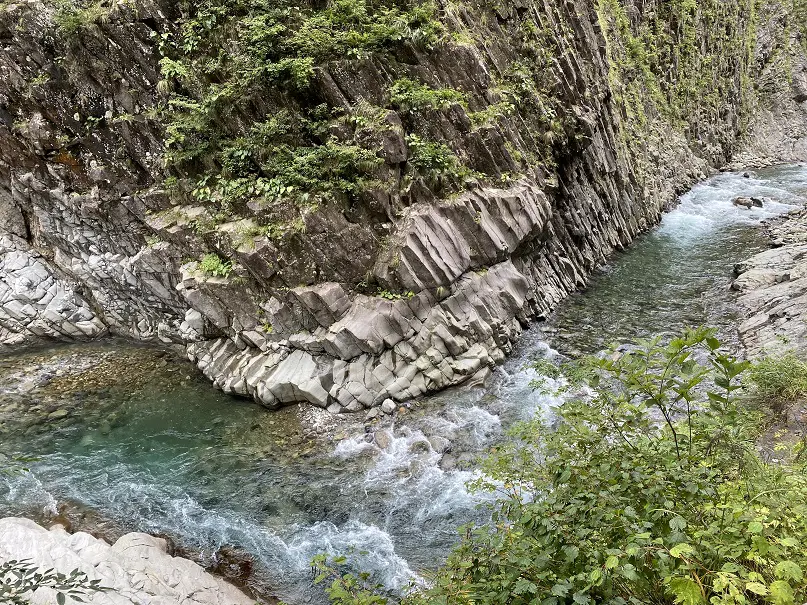 インスタで大人気の清津峡トンネルに行ってきました 日本三大峡谷 清津峡 行き方と旅のtips 旅とアロマ